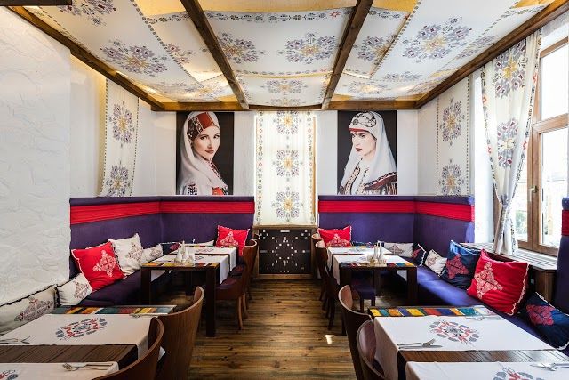 MoMa Bulgarian Food & Wine